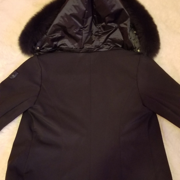 M.Miller - Picture 2 of 14